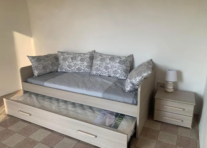 Casa Floridea Сульмона